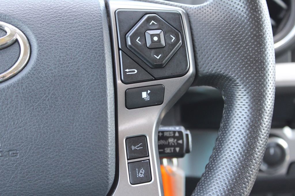 Used 2019 Toyota Tacoma SR5 AWD/4WD image 29