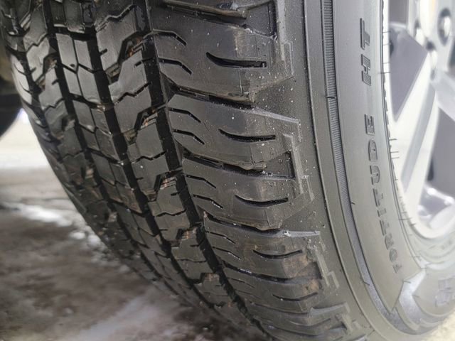 Used 2016 Chevrolet Colorado LT w/ LT Convenience Package image 11