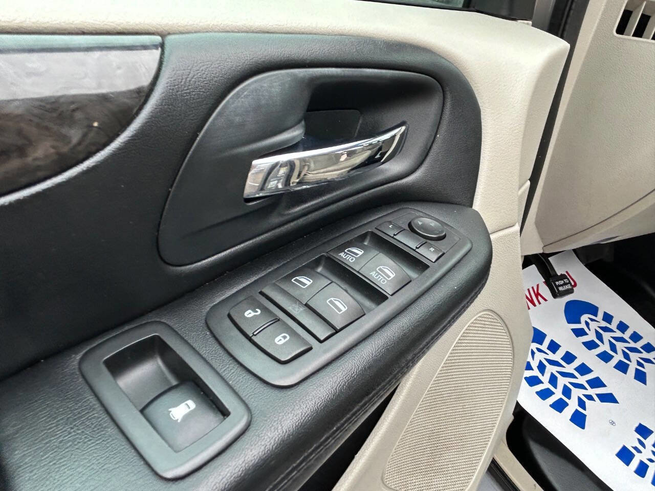 Used 2016 Dodge Grand Caravan SE w/ Quick Order Package 29E SE image 30