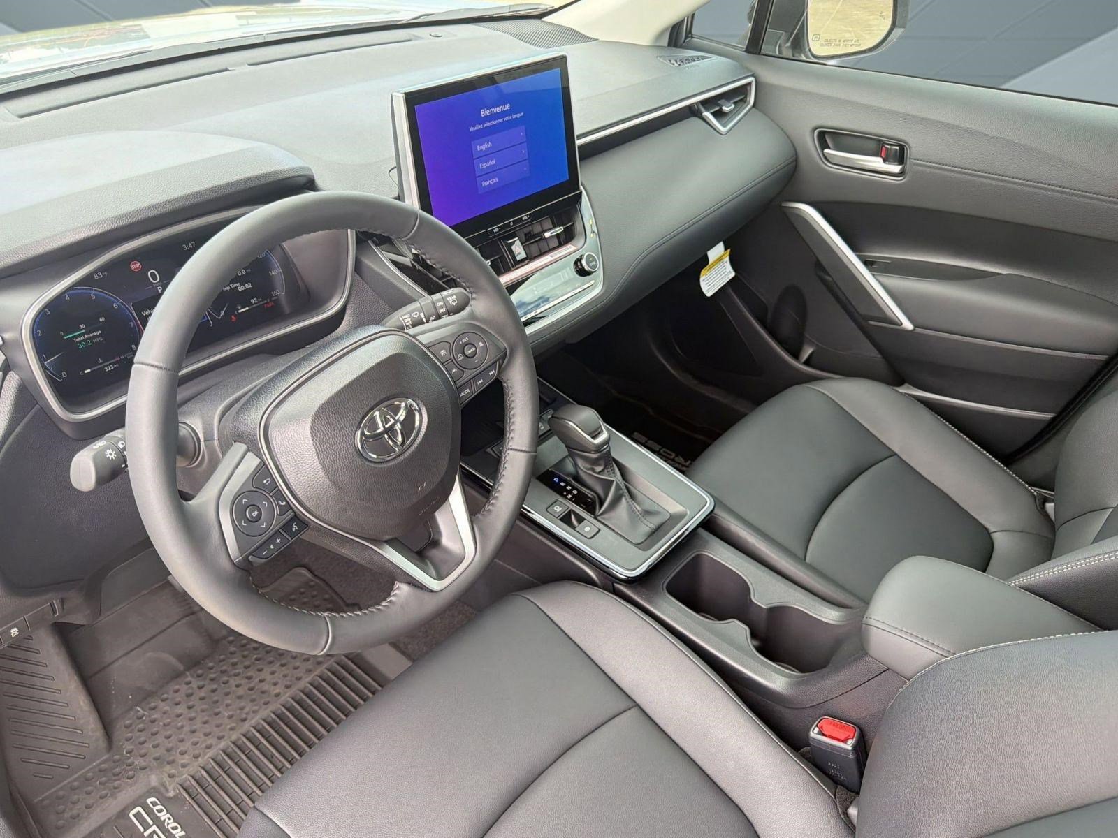 Used 2026 Toyota Corolla Cross XLE FWD image 4