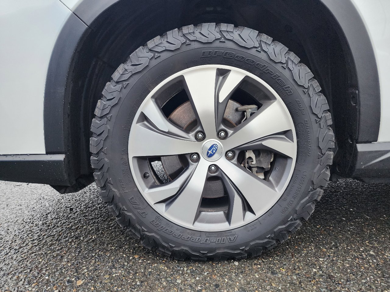 Used 2019 Subaru Ascent Premium image 44