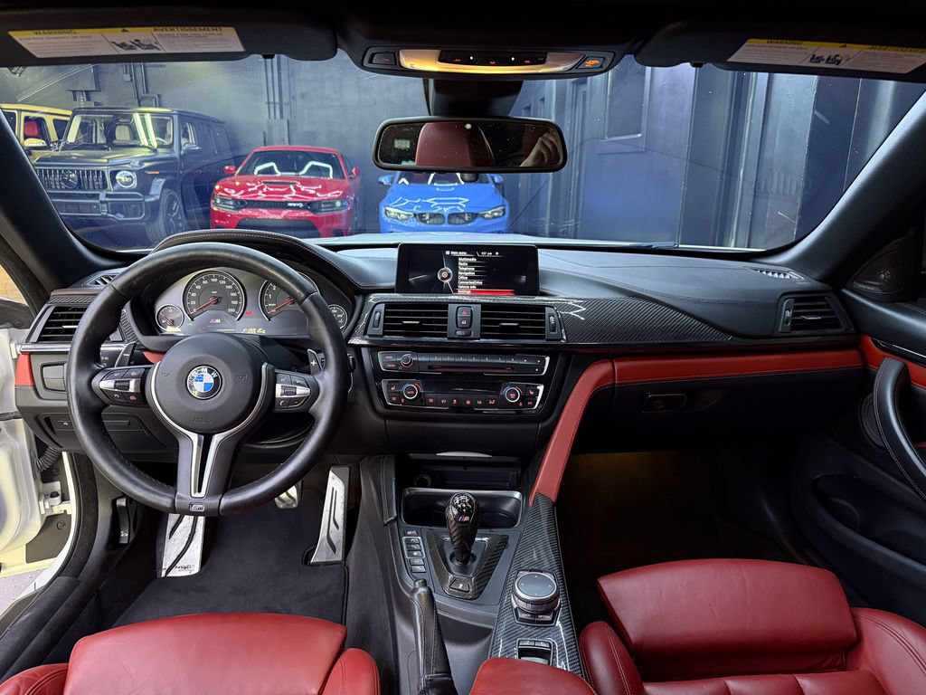 Used 2015 BMW M4 Convertible RWD image 18