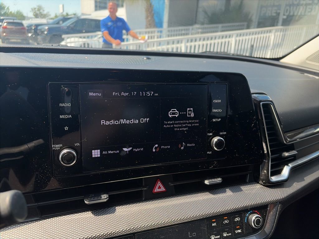 Used 2024 Kia Sportage LX image 13