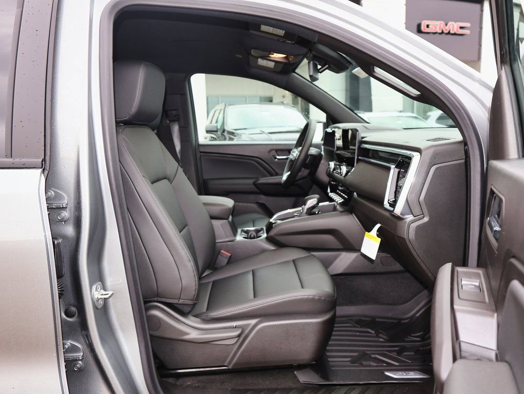 New 2026 GMC Canyon Elevation w/ Convenience Package image 23
