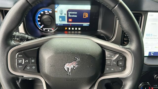 Used 2022 Ford Bronco Outer Banks image 10