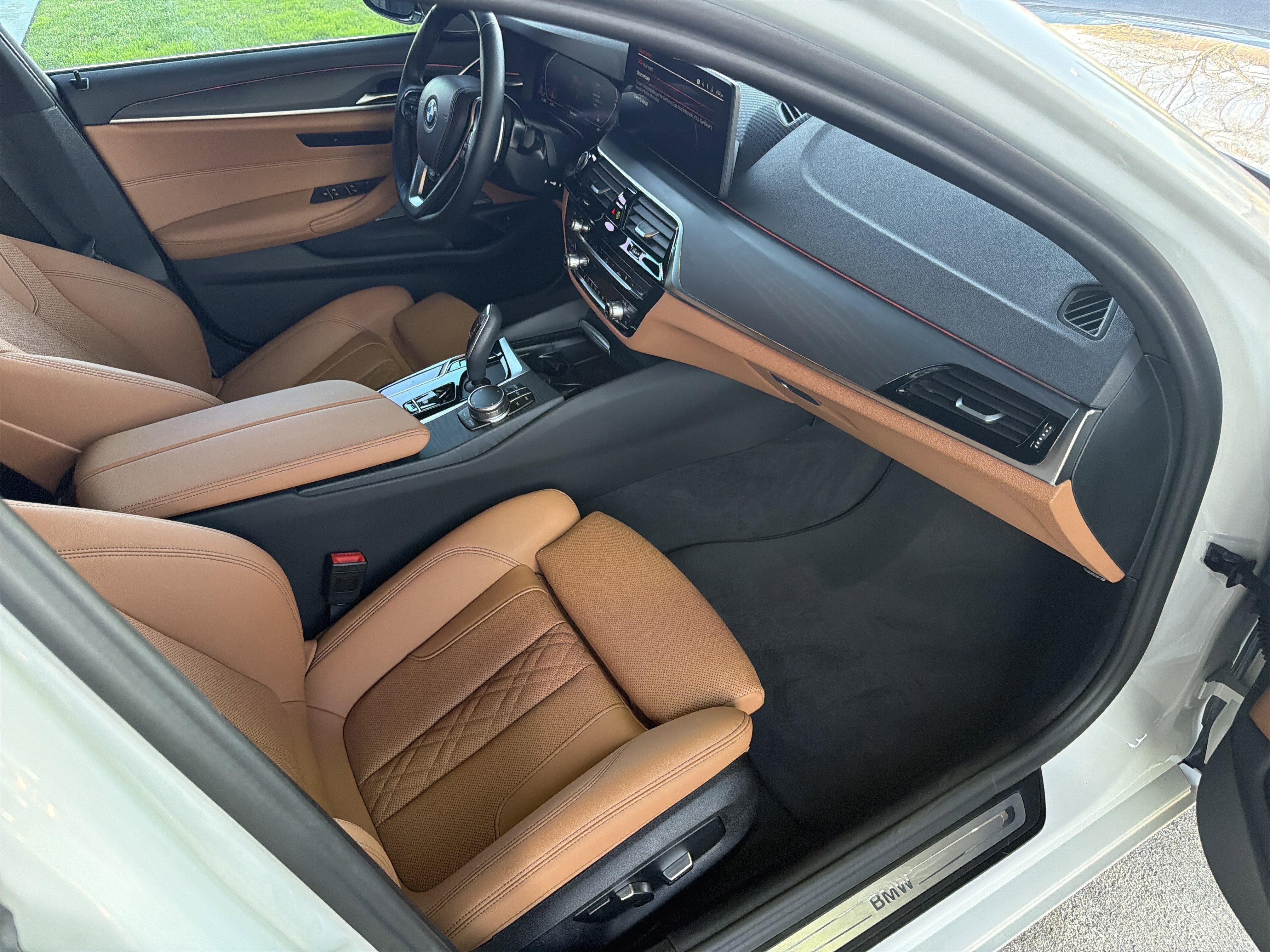 Certified 2023 BMW 540i w/ Premium Package image 62