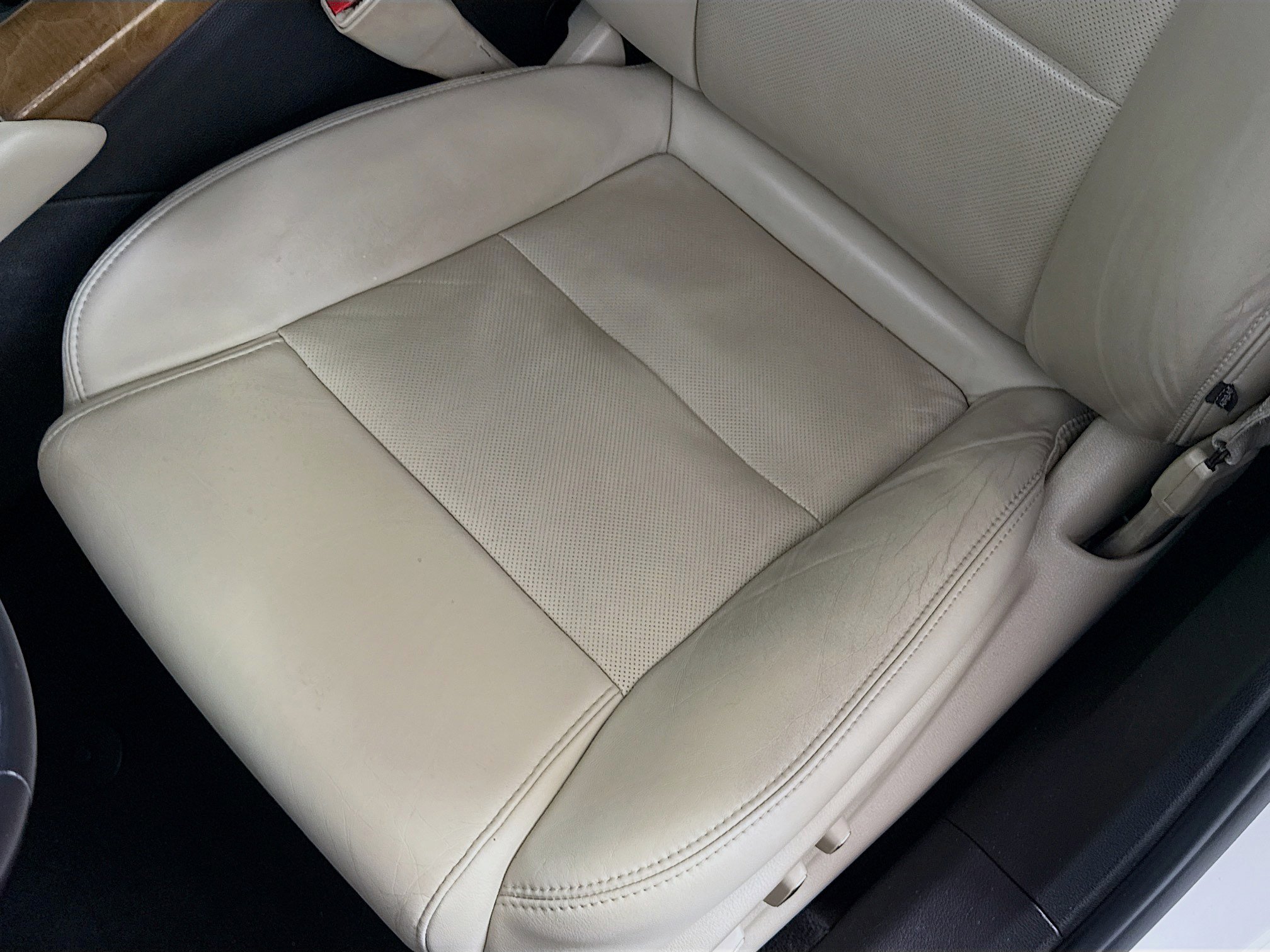 Used 2019 Cadillac XTS Luxury image 21