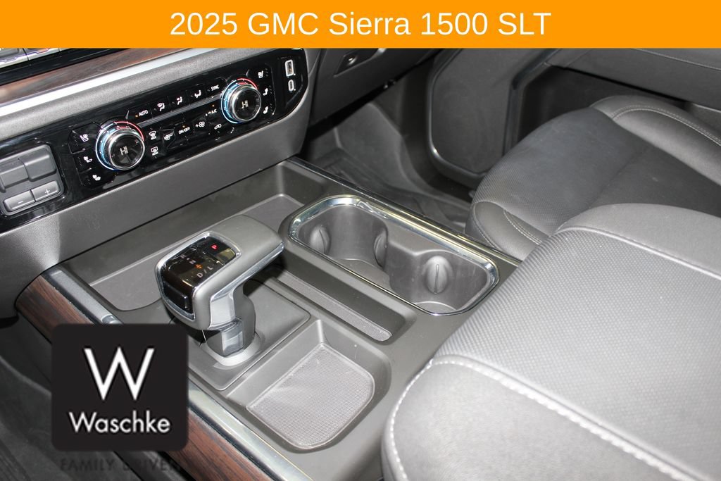 Used 2025 GMC Sierra 1500 SLT w/ SLT Premium Plus Package AWD/4WD image 34