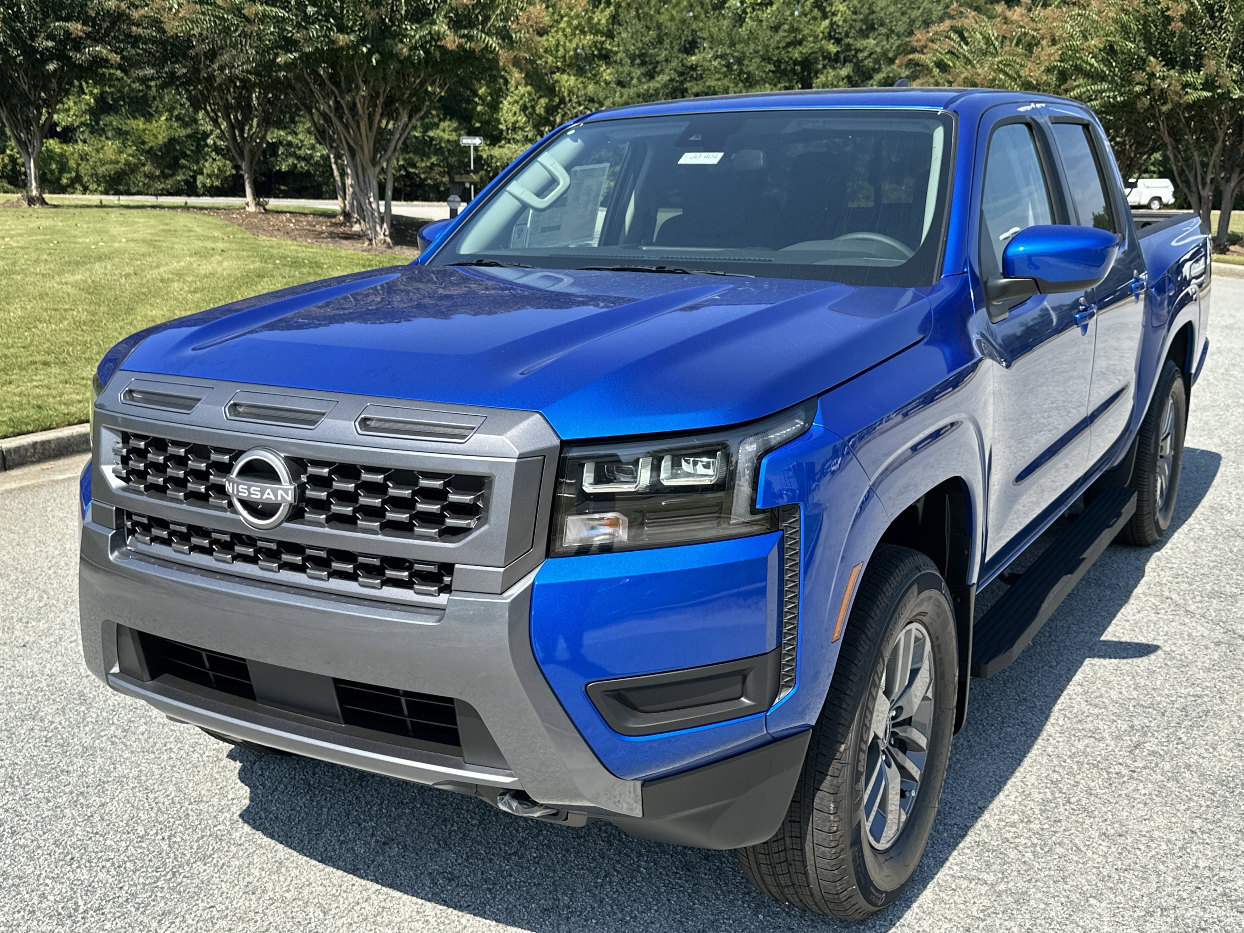 New 2026 Nissan Frontier SV image 1