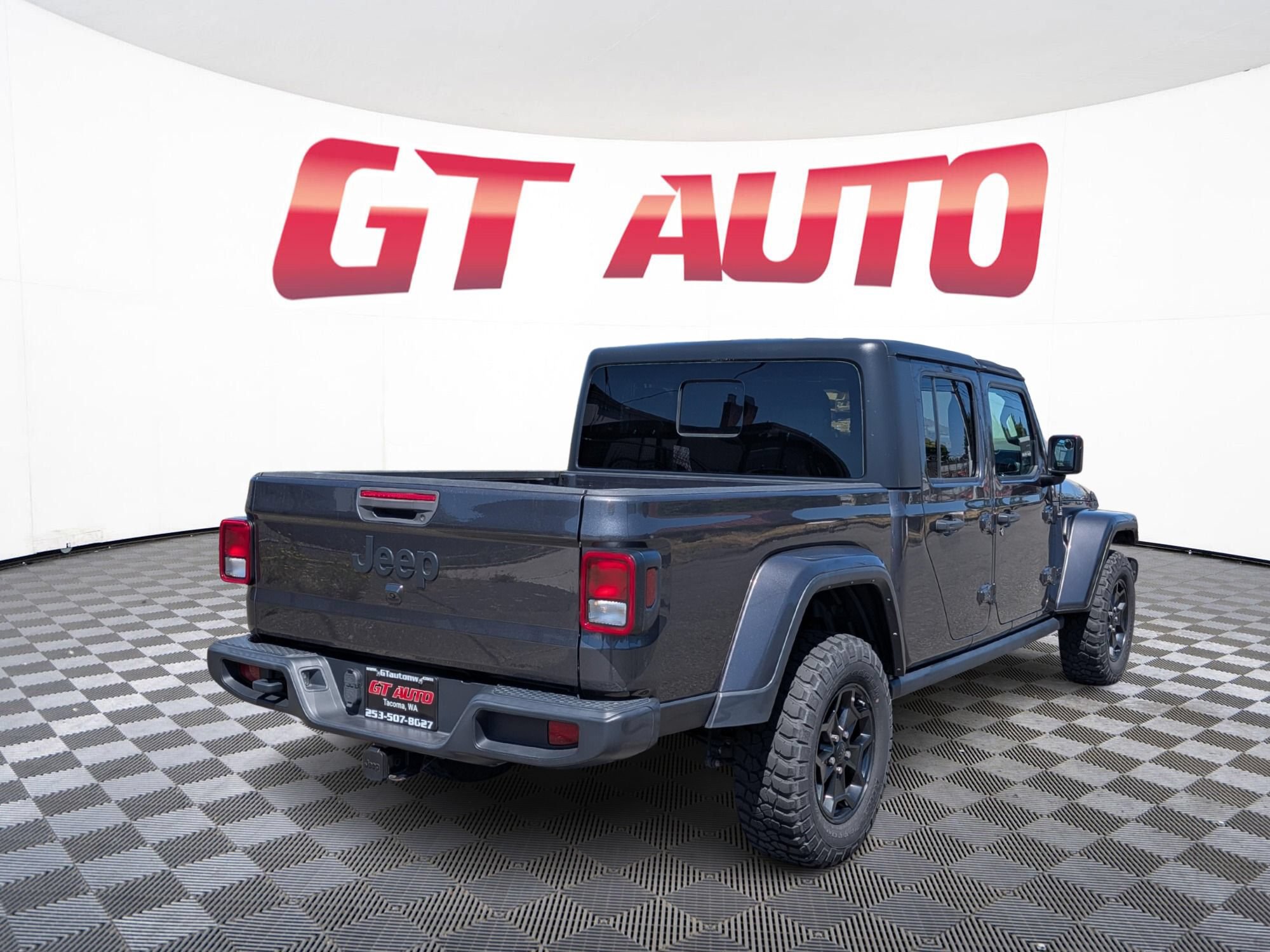 Used 2021 Jeep Gladiator Sport AWD/4WD image 5