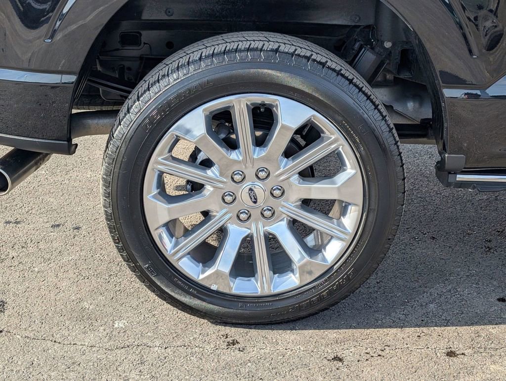 Used 2023 Ford F150 Limited image 16