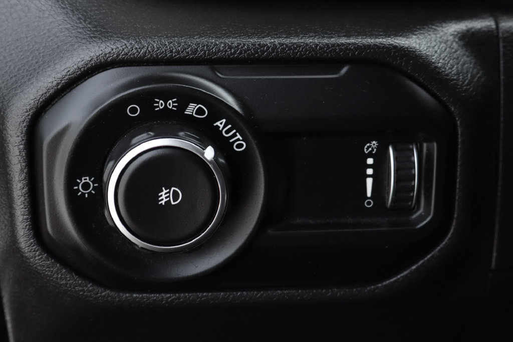 Used 2023 Jeep Wrangler Unlimited Sport AWD/4WD image 23
