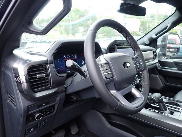 Used 2025 Ford F150 Lariat w/ Equipment Group 501A Mid AWD/4WD image 17