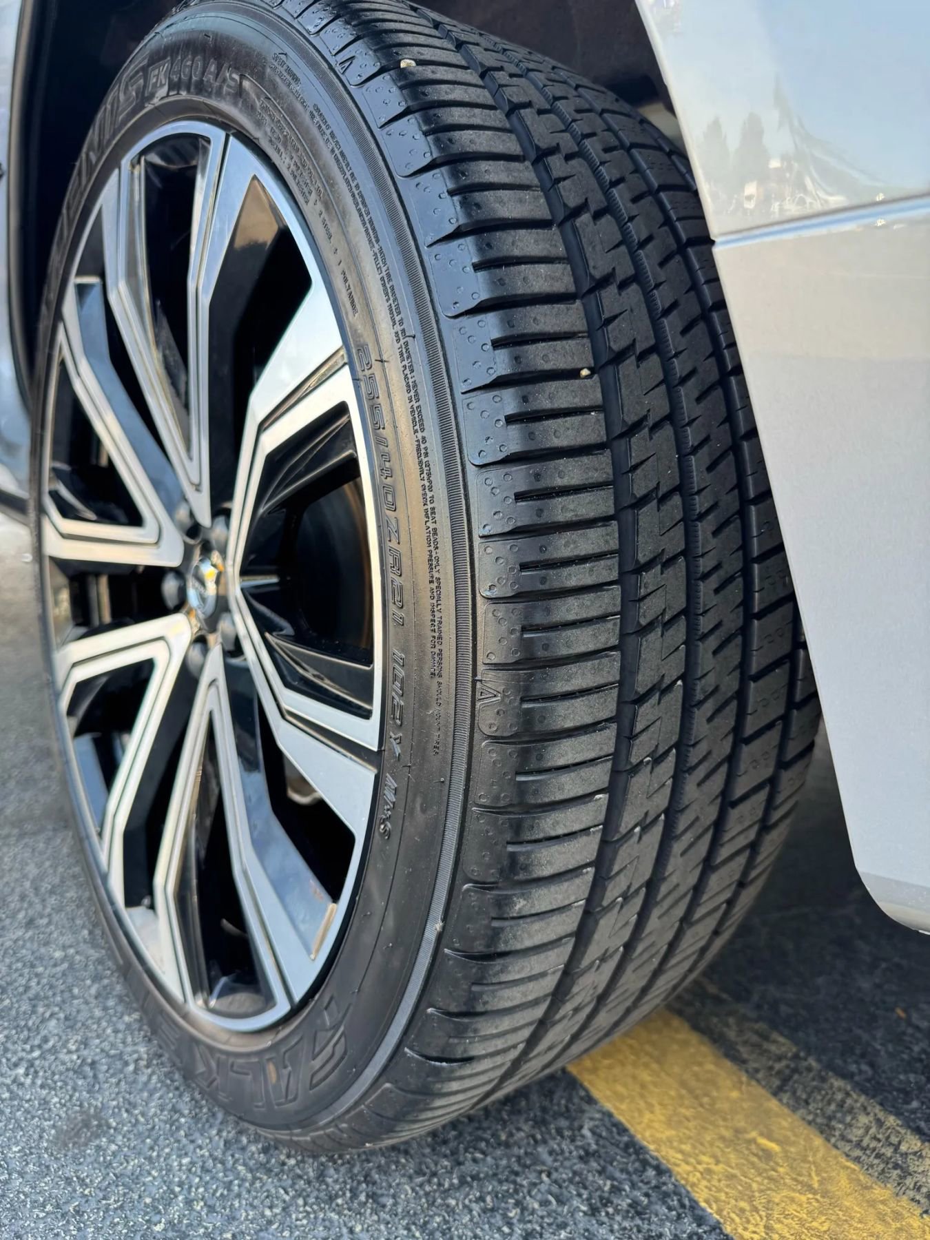 Used 2023 Volvo XC60 B5 Ultimate w/ Climate Package image 40