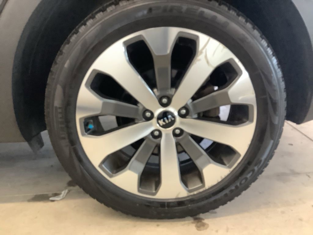 Certified 2021 Kia Telluride S image 27