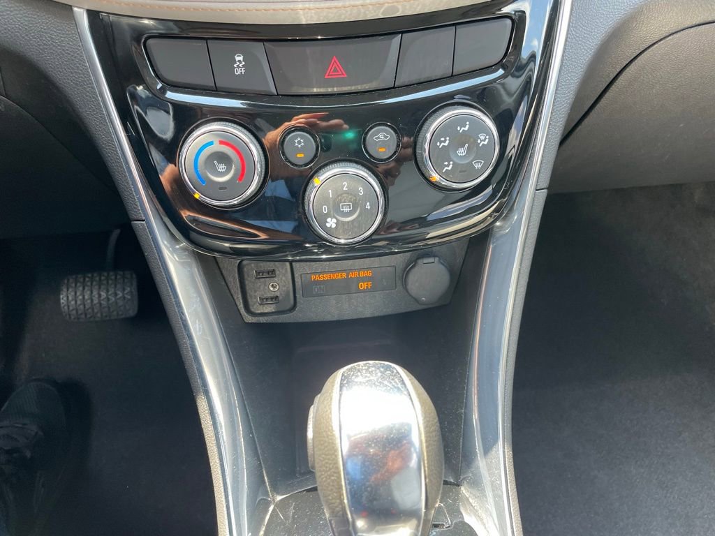 Used 2017 Chevrolet Trax Premier FWD image 18