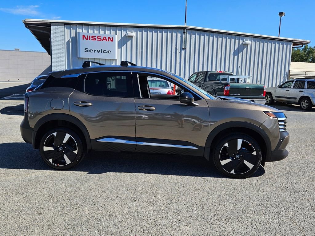 New 2026 Nissan Kicks SR image 13