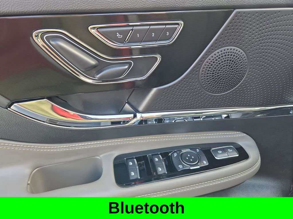 Used 2025 Lincoln Corsair FWD w/ Equipment Group 101A image 13