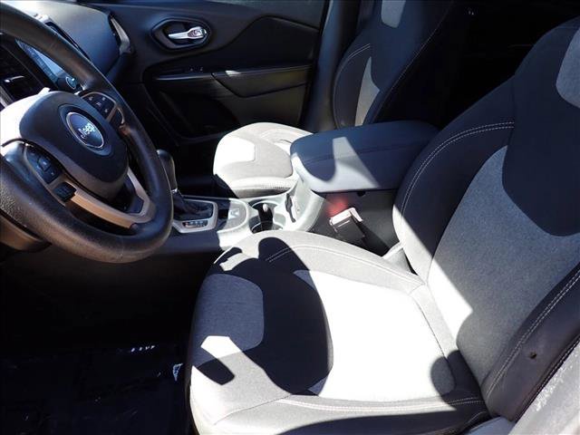 Used 2015 Jeep Cherokee Sport AWD/4WD image 11