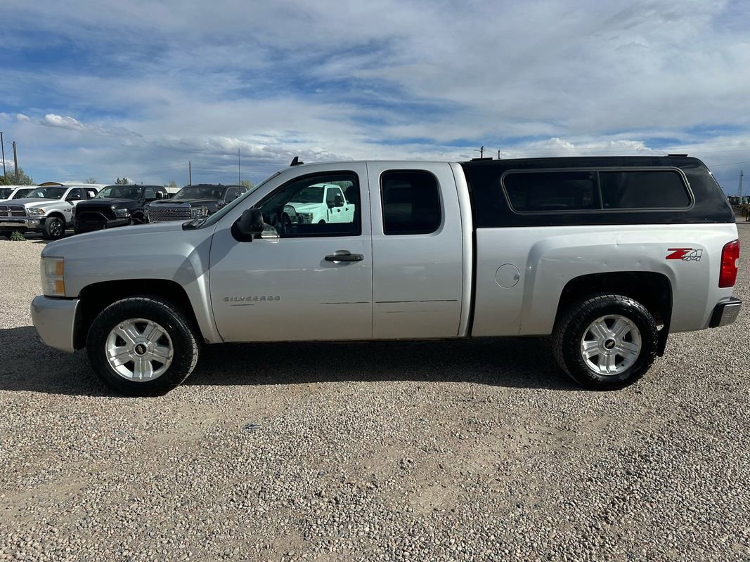Used 2010 Chevrolet Silverado 1500 LT w/ Power Pack Plus AWD/4WD image 6