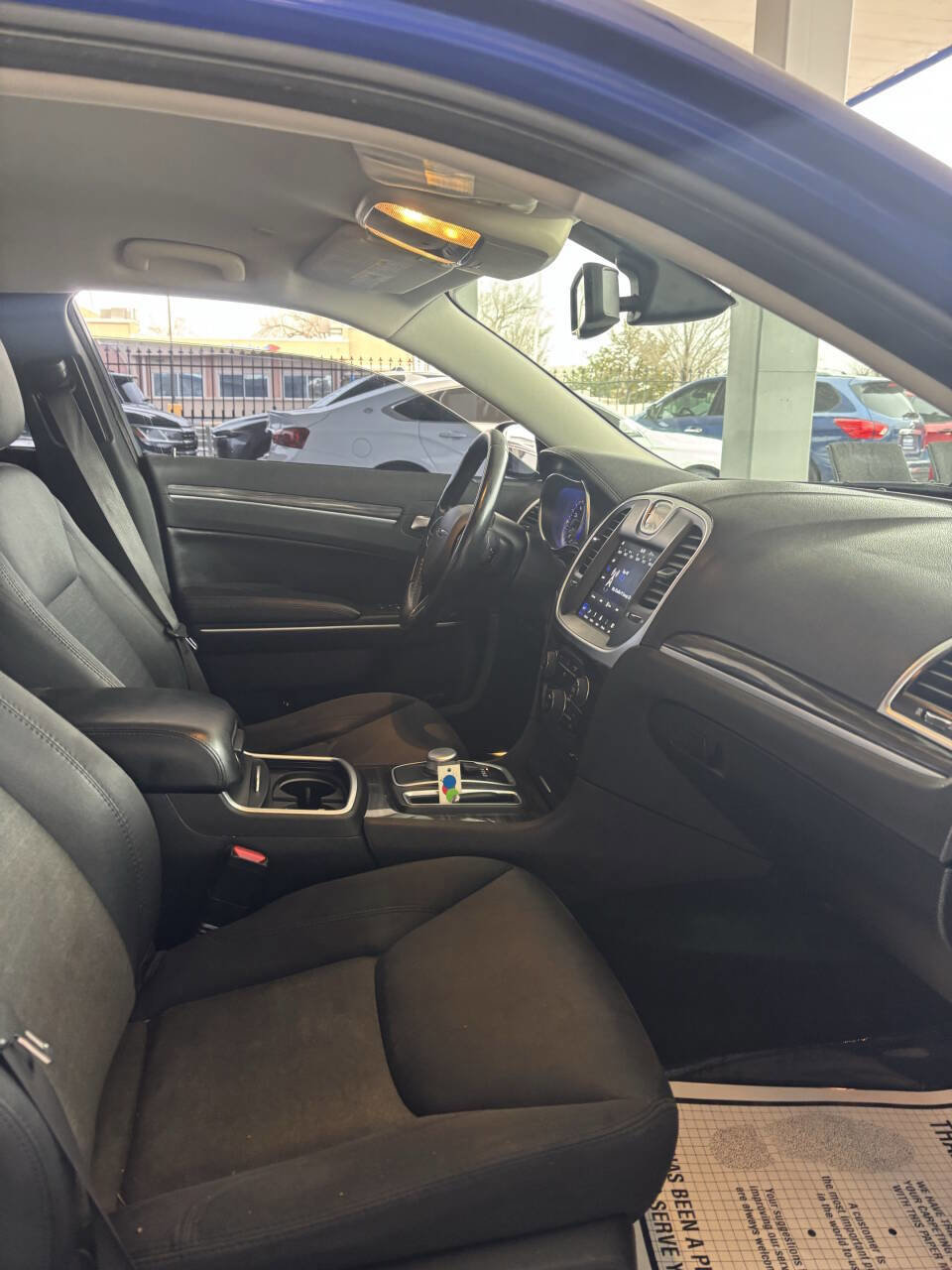 Used 2019 Chrysler 300 Touring image 14