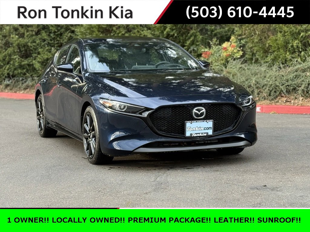 Used 2020 MAZDA MAZDA3 Hatchback w/ Premium Package image 1