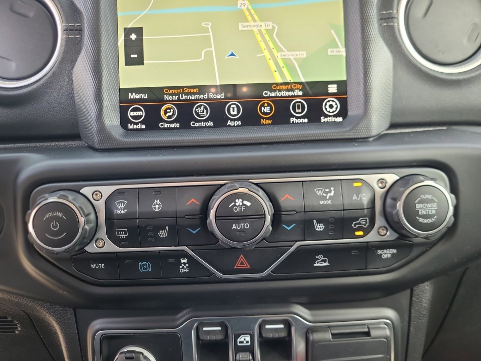 Used 2023 Jeep Wrangler Sahara w/ Cold Weather Group image 21