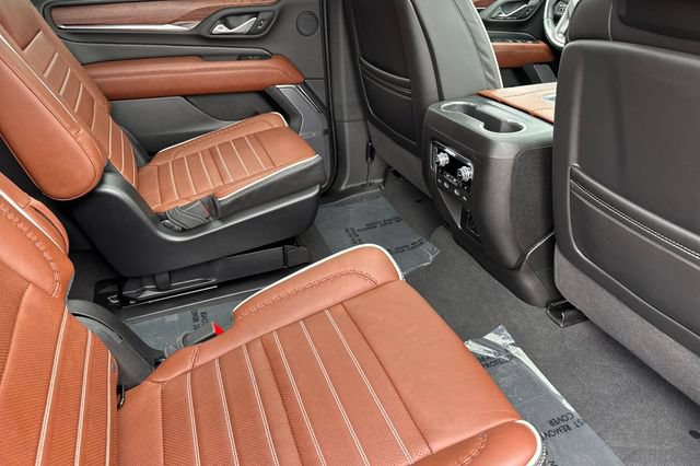 Used 2024 GMC Yukon Denali Ultimate AWD/4WD image 19