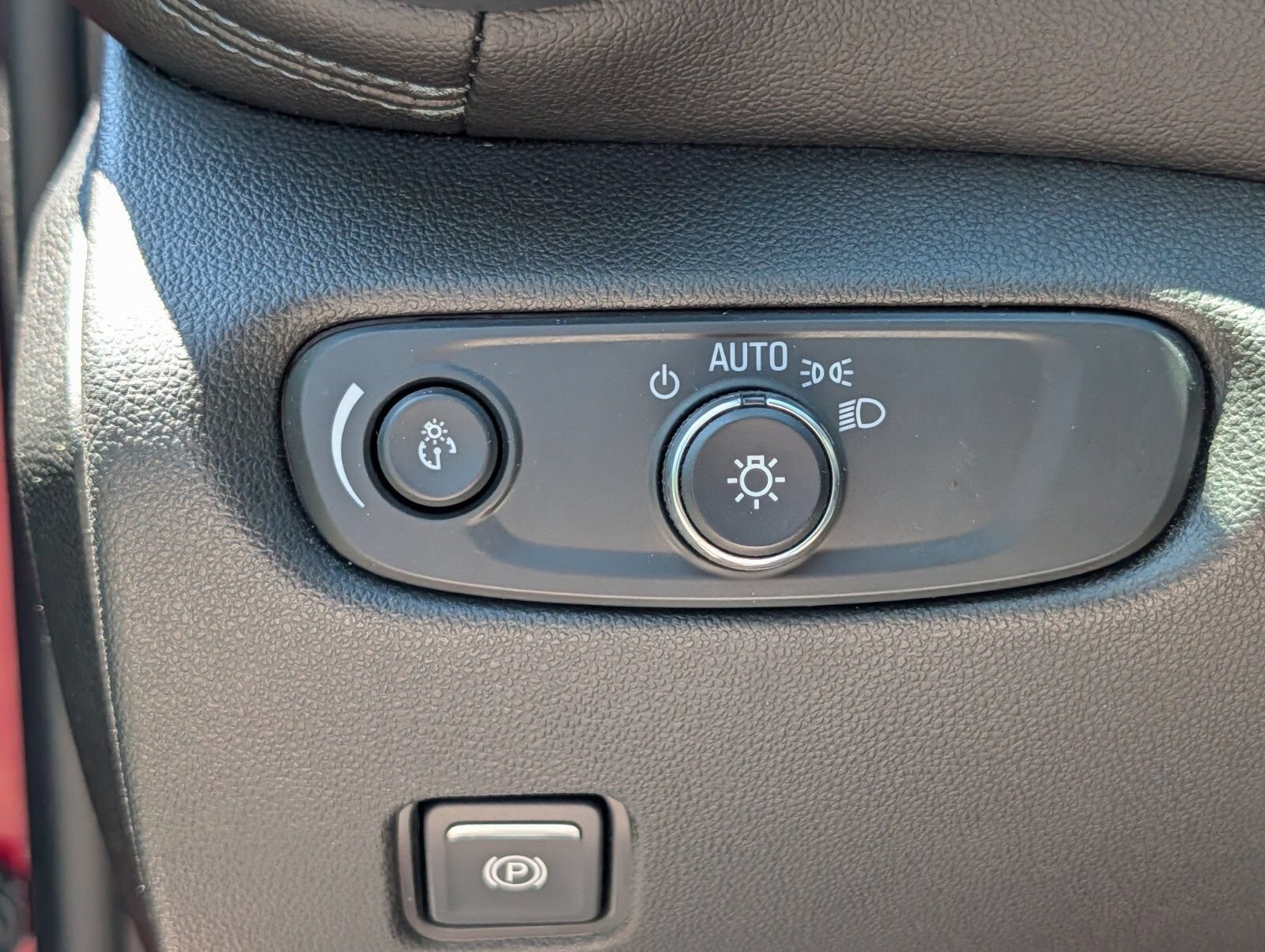 Used 2019 Chevrolet Blazer LT AWD/4WD image 10