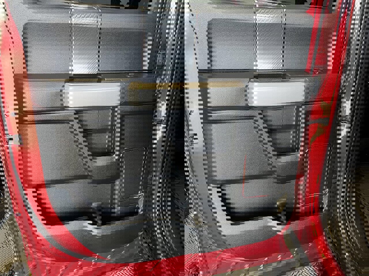 Used 2019 Ford F150 Lariat image 27