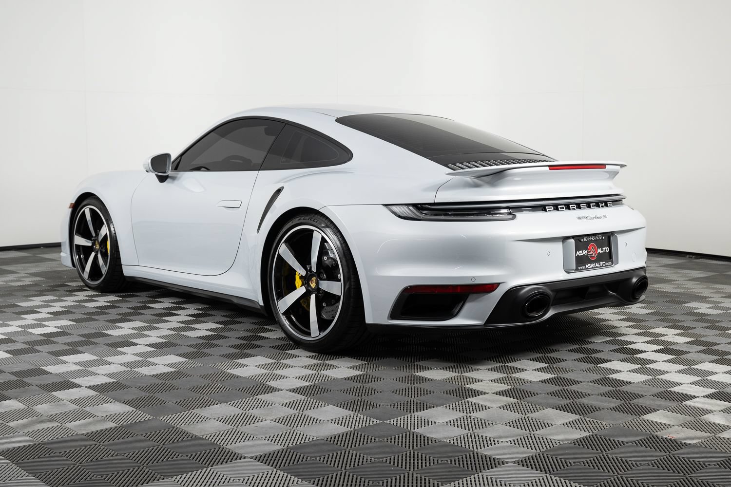 Used 2023 Porsche 911 Turbo S AWD/4WD image 4