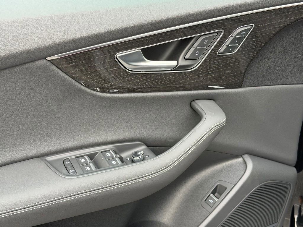 New 2026 Audi Q8 Premium Plus image 17