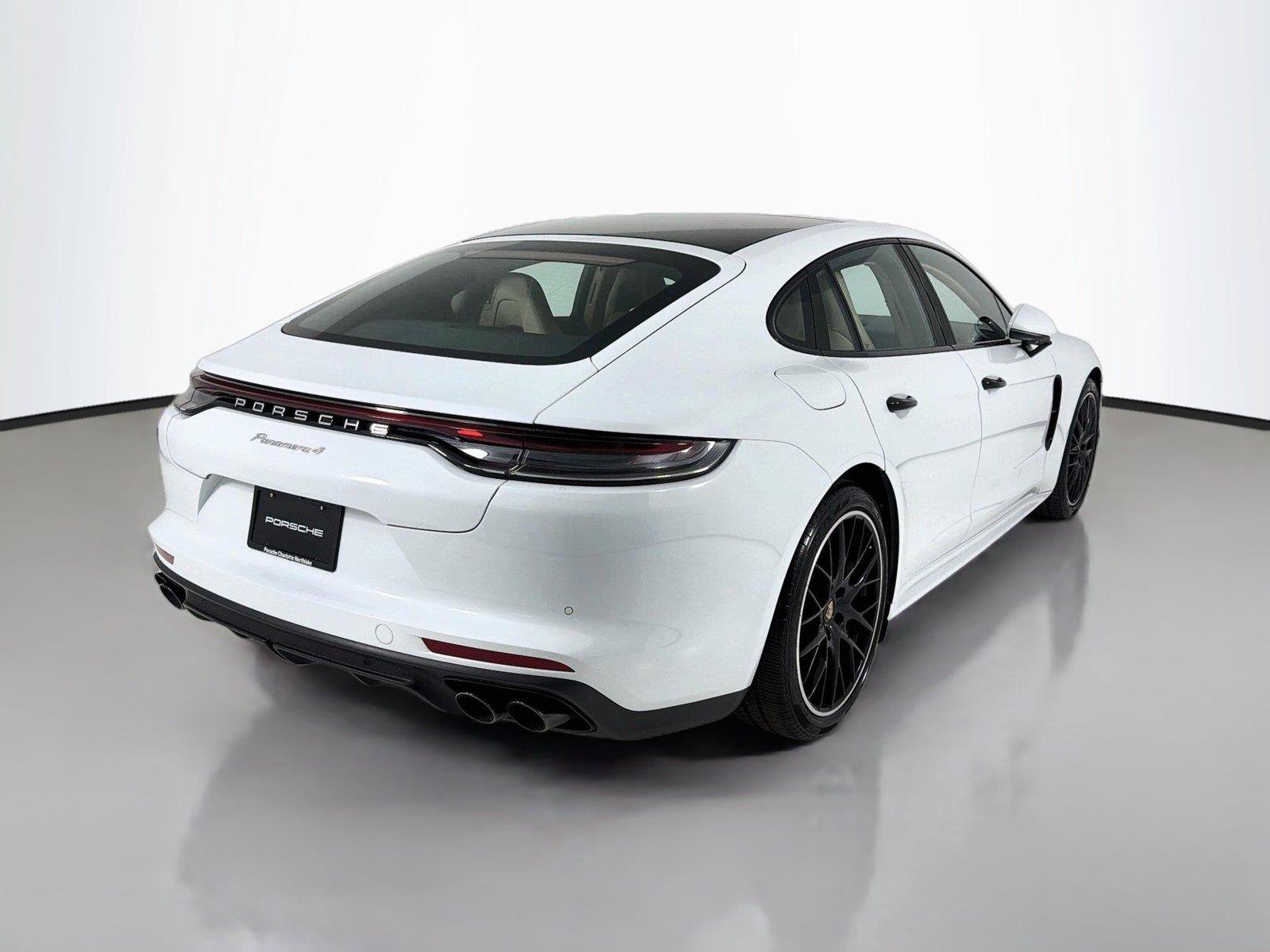 Certified 2022 Porsche Panamera 4 AWD/4WD image 28