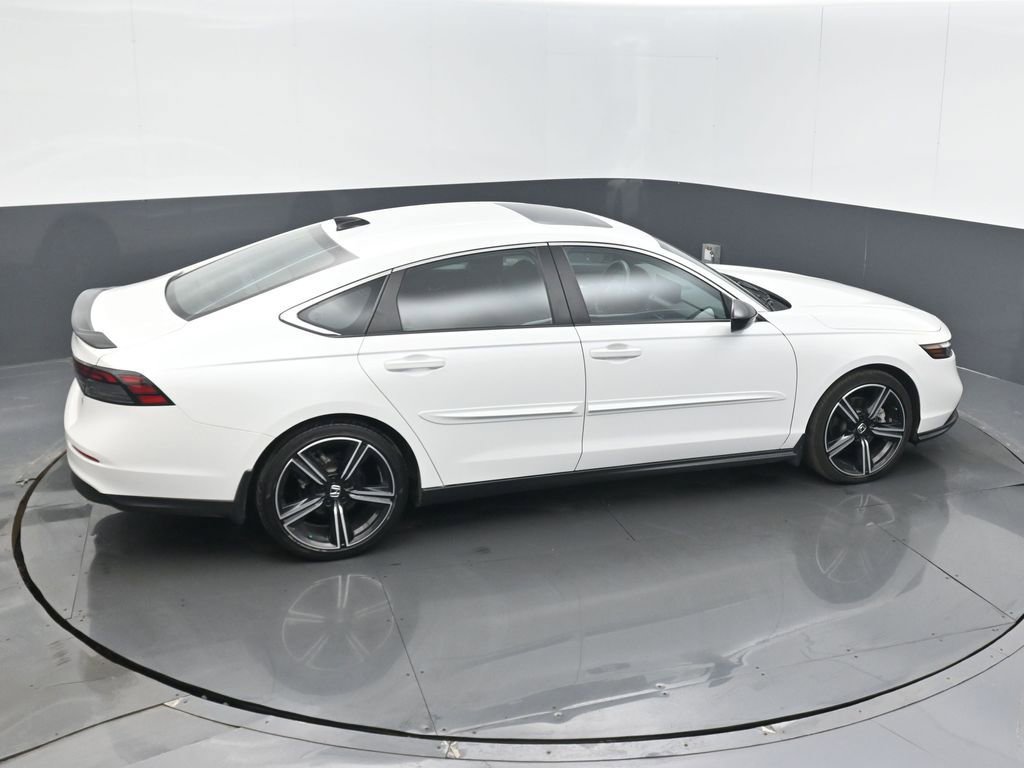 Used 2024 Honda Accord Sport image 24