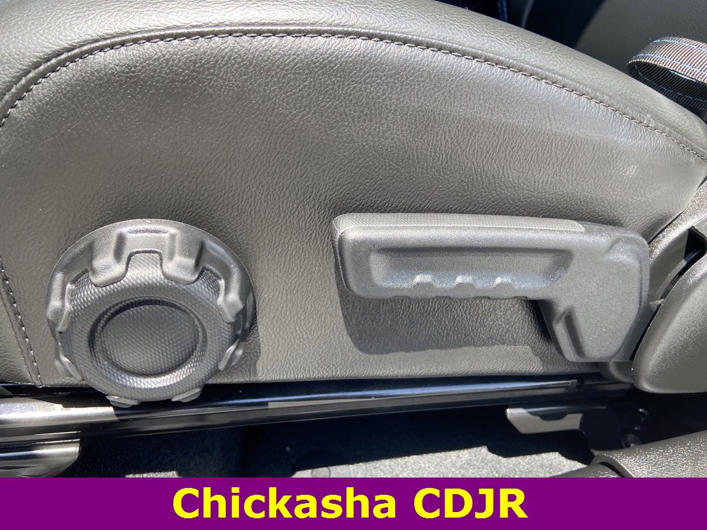 New 2022 Jeep Wrangler Unlimited Rubicon 4xe w/ Cold Weather Group image 10