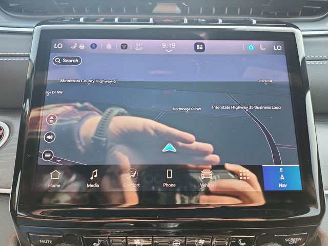 New 2025 Jeep Grand Cherokee L Limited w/ Luxury Tech Group II image 17