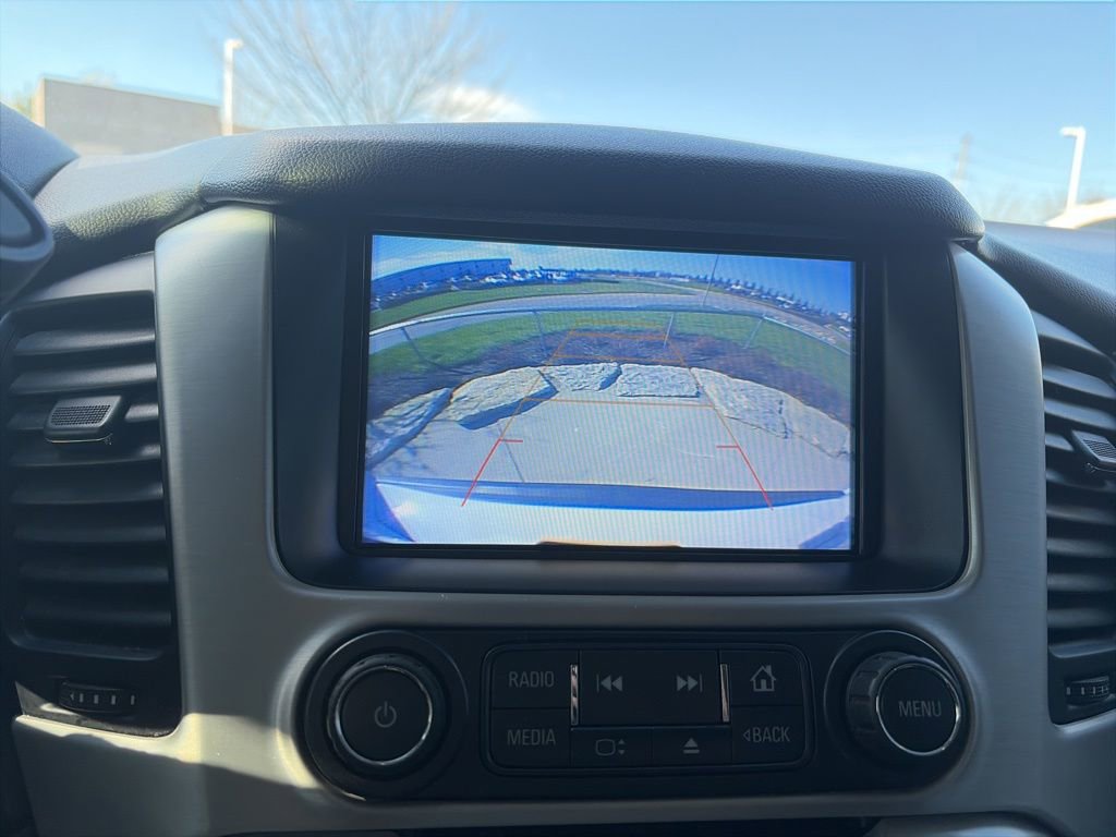 Used 2020 GMC Yukon XL SLE w/ HD Trailering Package AWD/4WD image 17