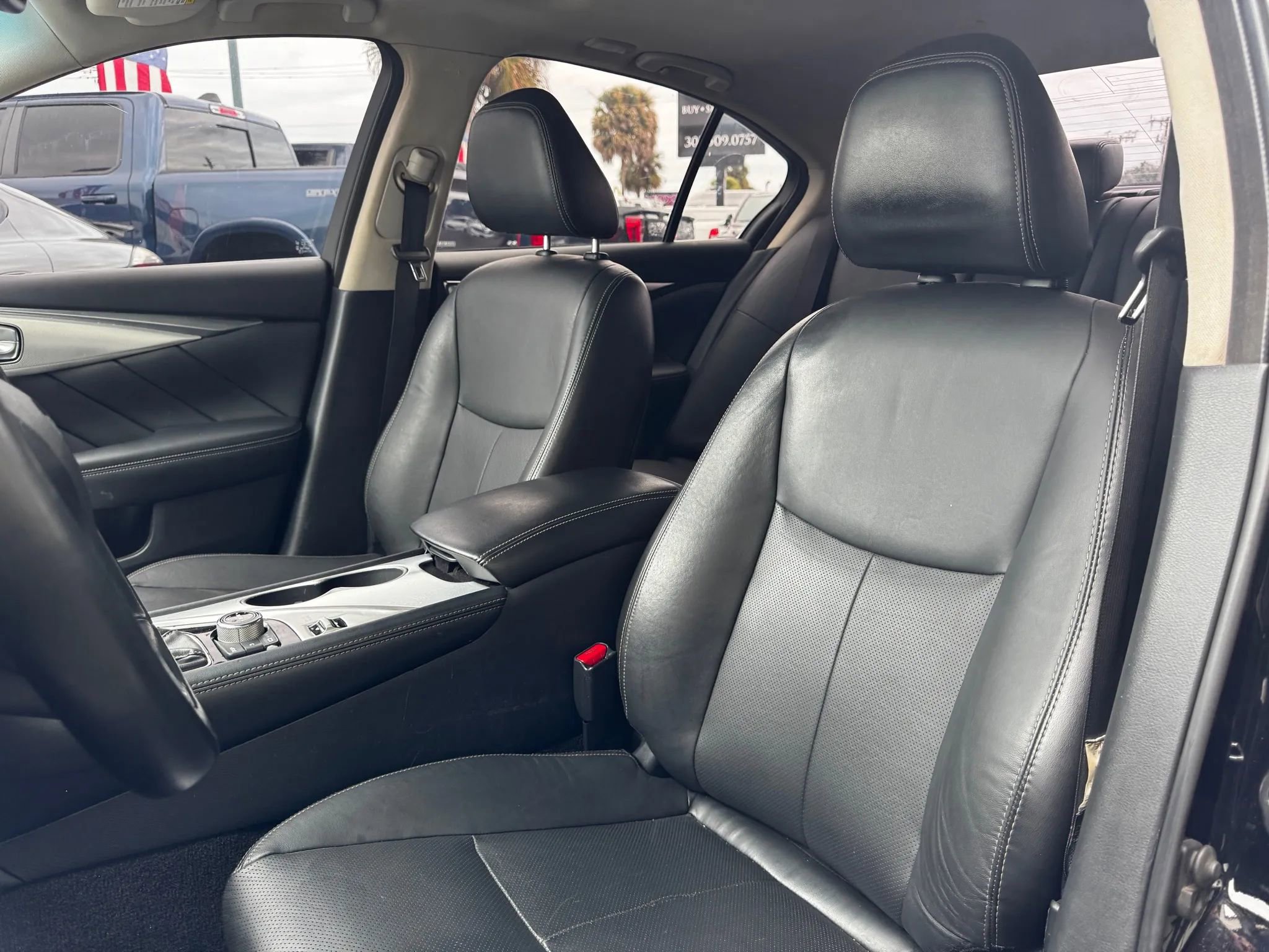 Used 2018 INFINITI Q50 Luxe w/ Essential Package (3.0T Luxe) image 13