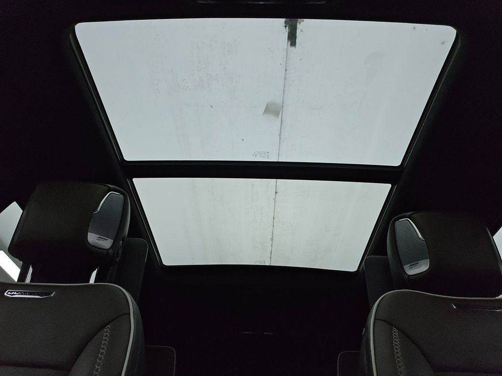 Used 2025 GMC Yukon Denali Ultimate w/ LPO, Floor Liner Package image 4