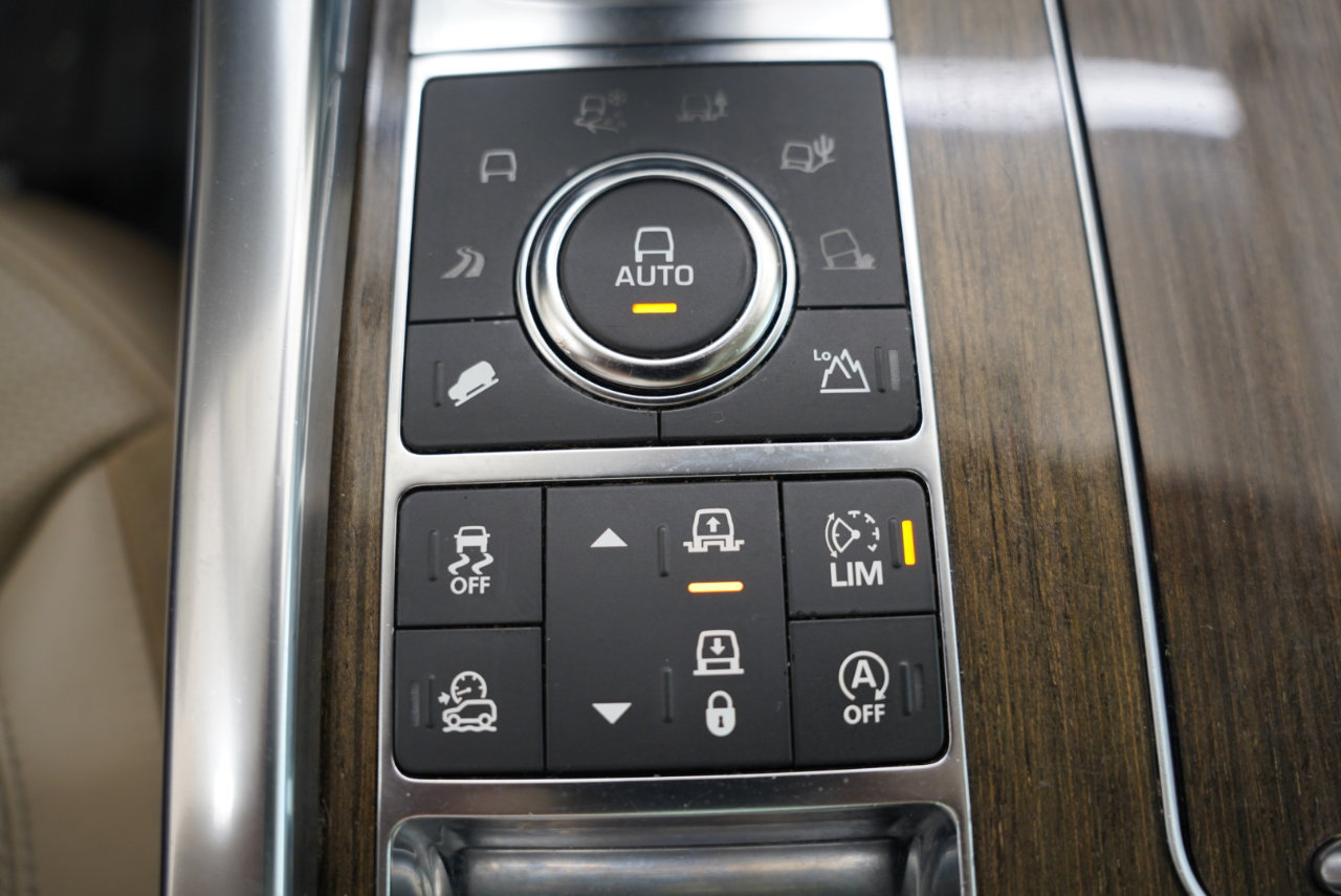 Used 2017 Land Rover Range Rover Sport Supercharged image 25