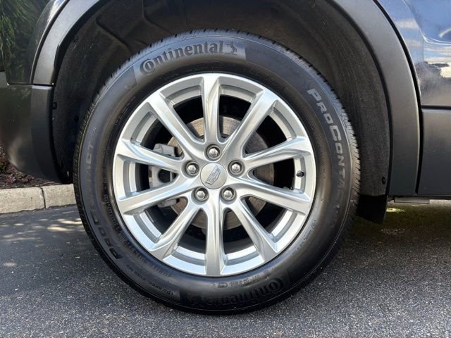 Certified 2023 Cadillac XT4 Luxury w/ Cold Weather Package AWD/4WD image 15