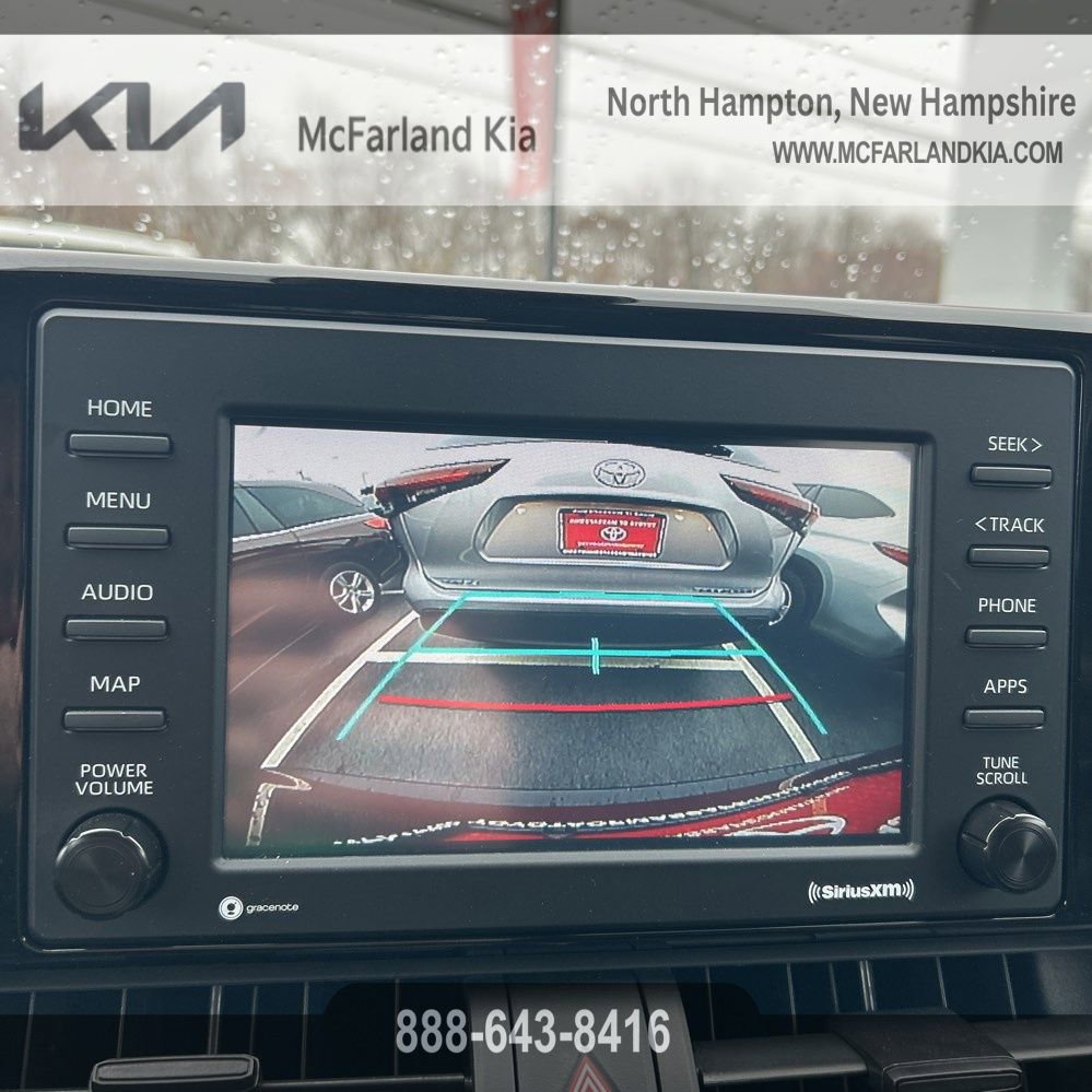 Used 2021 Toyota RAV4 LE image 12