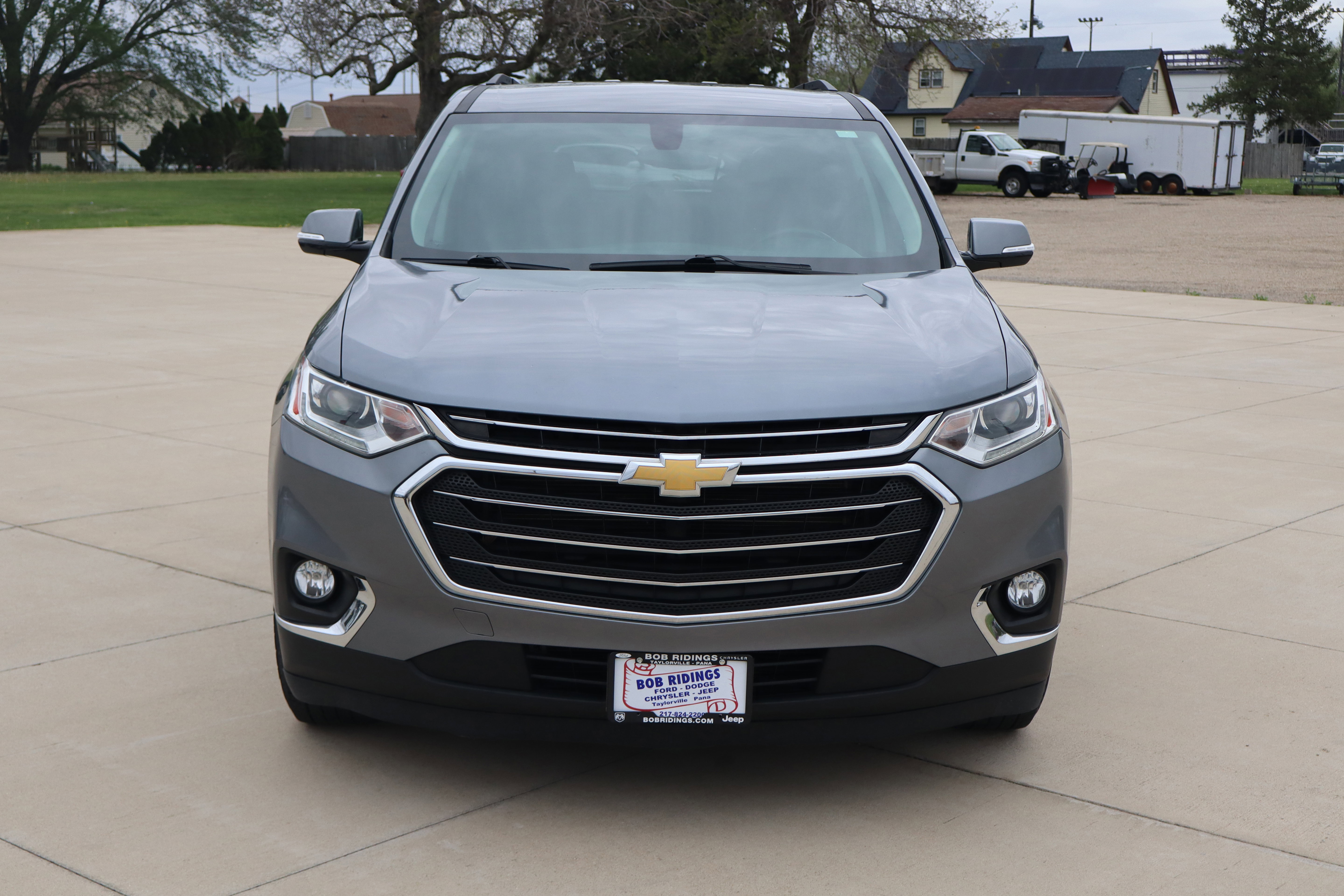 Used 2019 Chevrolet Traverse LT image 2