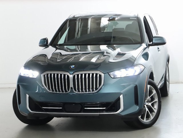 Used 2026 BMW X5 xDrive40i AWD/4WD image 3