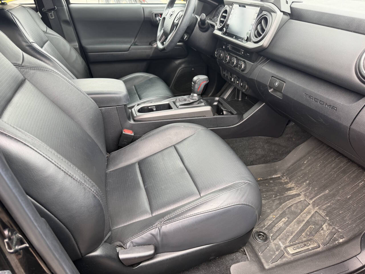 Used 2022 Toyota Tacoma TRD Off-Road w/ TRD Premium Off Road Package AWD/4WD image 21