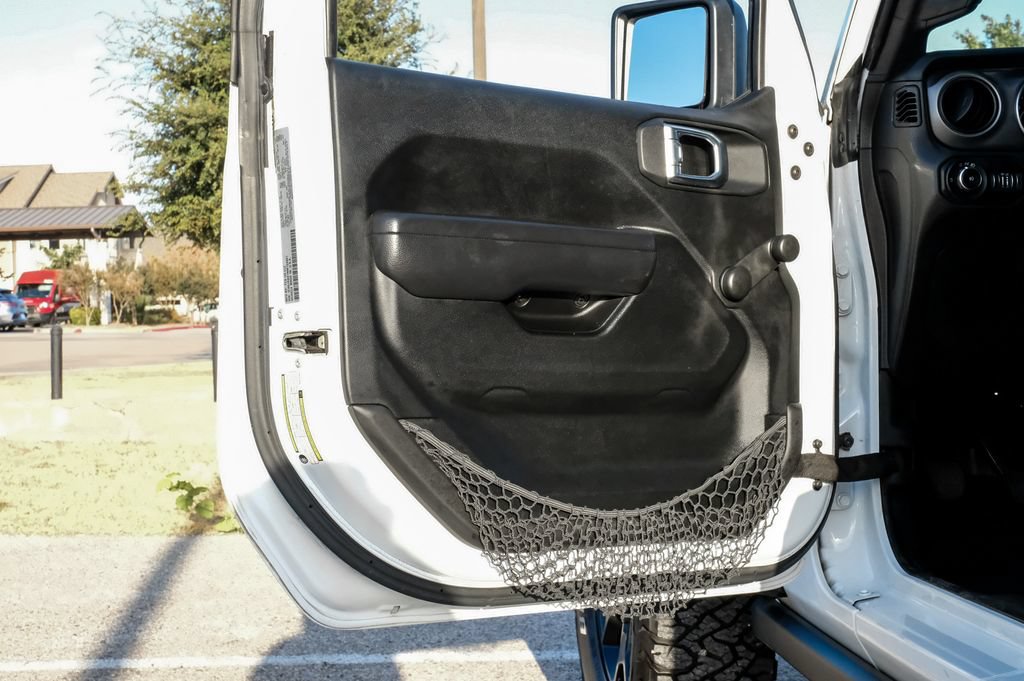 Used 2022 Jeep Wrangler Sport AWD/4WD image 21