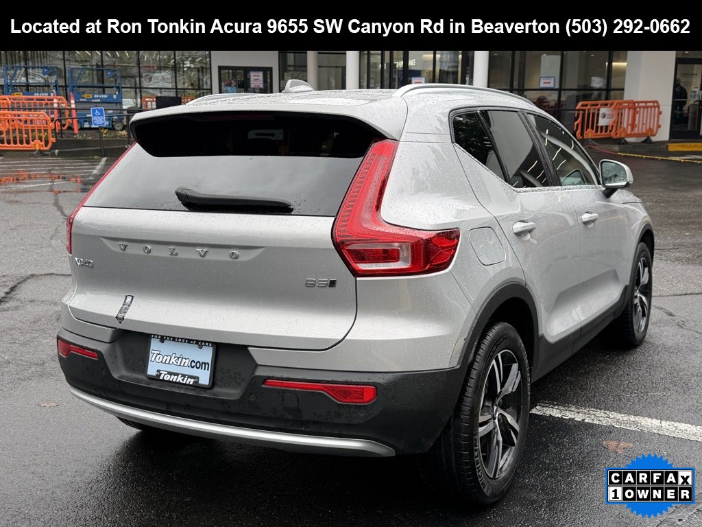Used 2024 Volvo XC40 B5 Core image 8