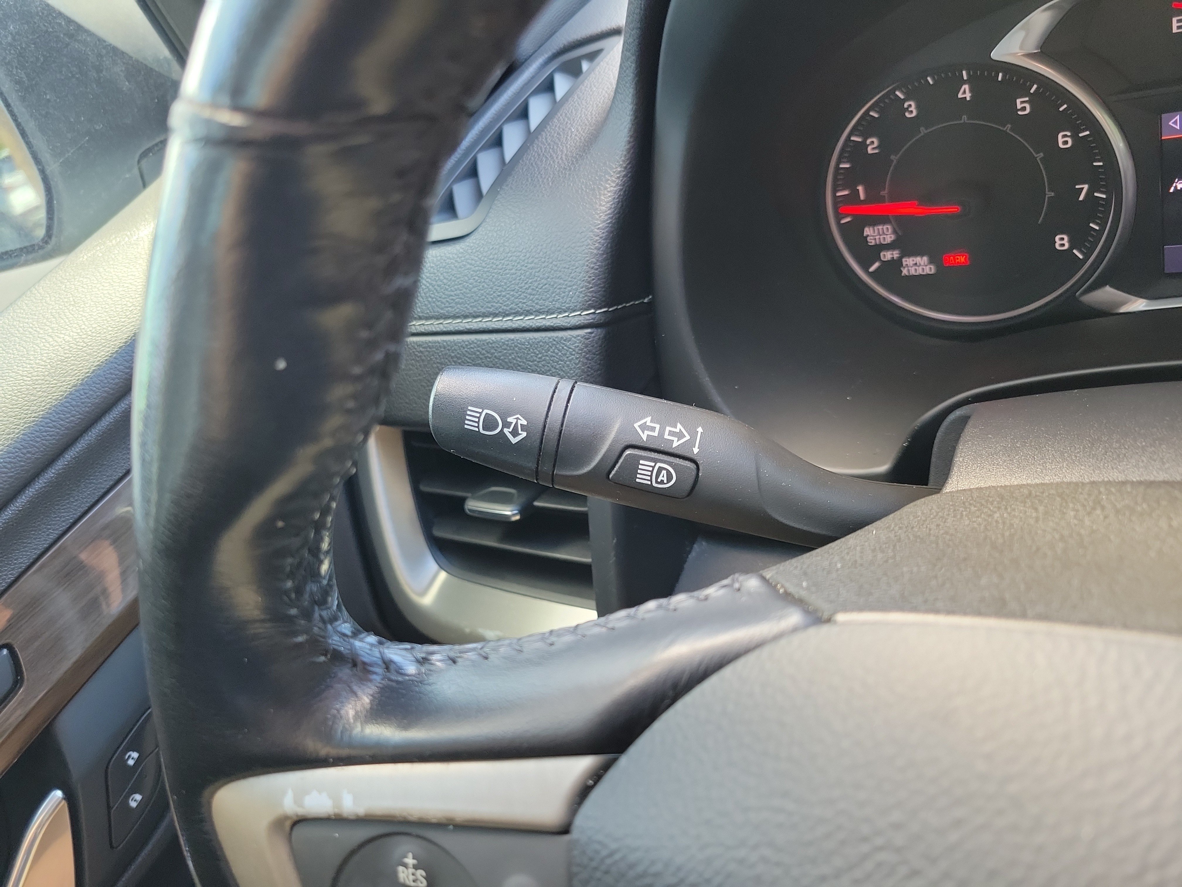 Used 2019 GMC Terrain Denali w/ Advanced Safety Package AWD/4WD image 25