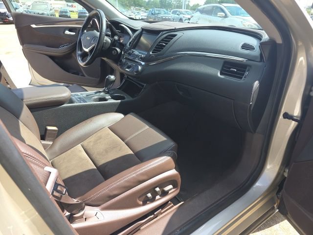 Used 2014 Chevrolet Impala LT w/ Premium Seating Package FWD image 12