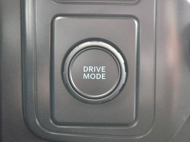 Used 2025 Ford F150 STX w/ Equipment Group 200A RWD image 19